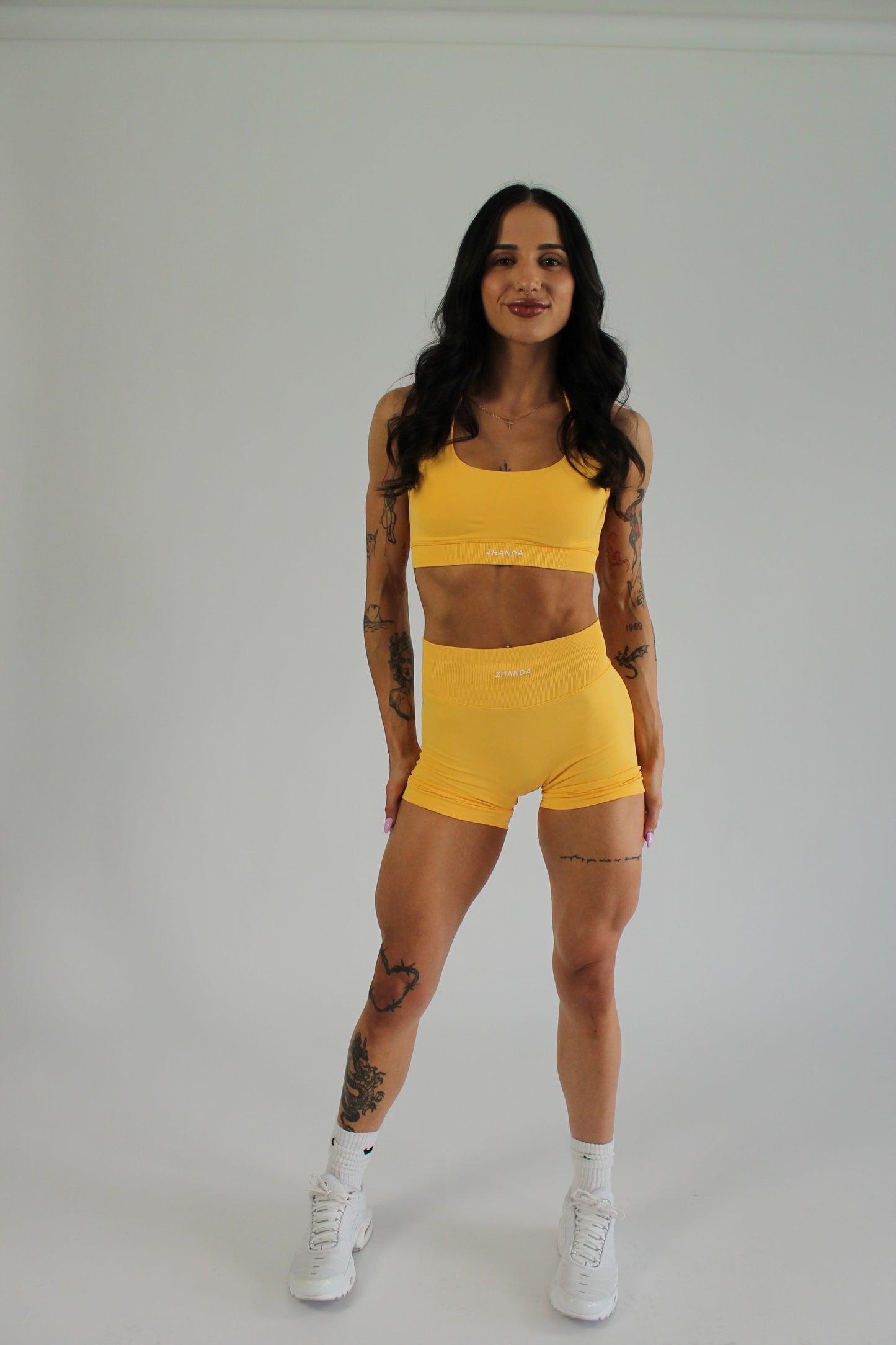 Vee Halter Crop - Mango