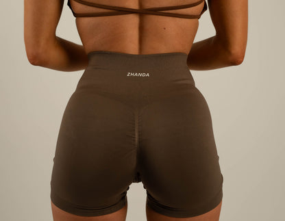 Zhanda II Scrunch Shorts - Mocha Brown