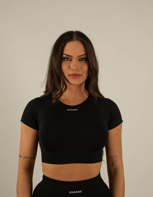 Zhanda Cropped Tee - Black