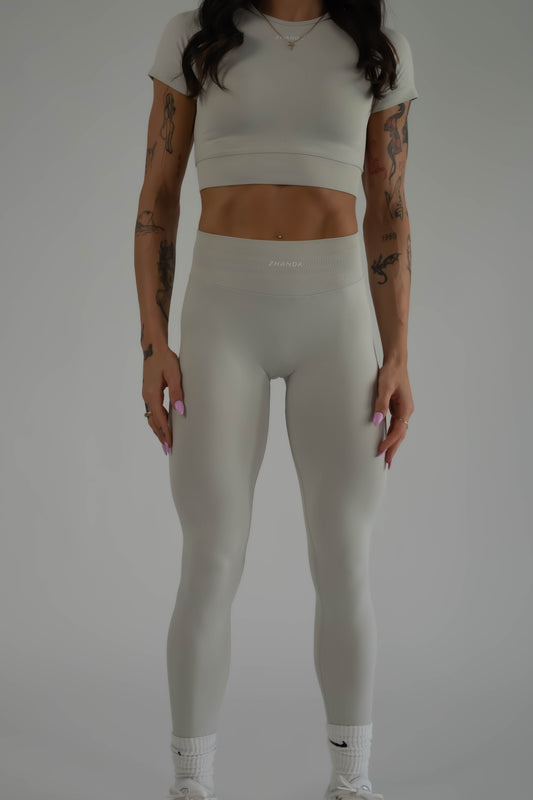 Vee Scrunch Leggings - Pearl Grey
