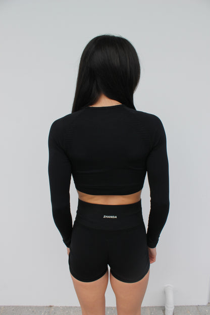 Zhanda Long Sleeve Cropped Tee - Black